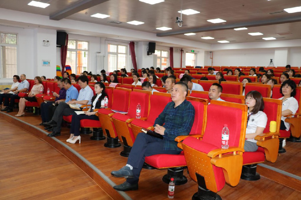 【北大新世纪学校·师培】聚焦中考命题，提升专业素养